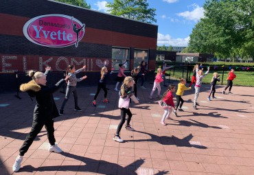Y-Dance Day